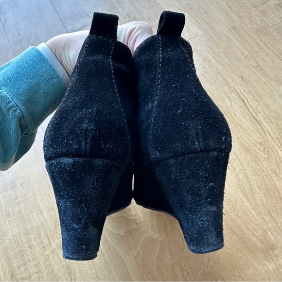 Nine West Illusion Wedge Ankle Booties, Black Suede Heeled Boots, Size 10M - Picture 5 of 13